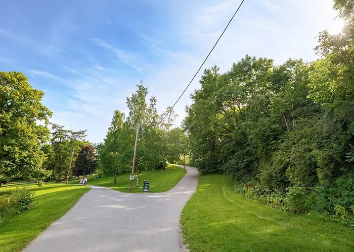 Enjoy Vibes Early Checkin Late Checkout Apartment