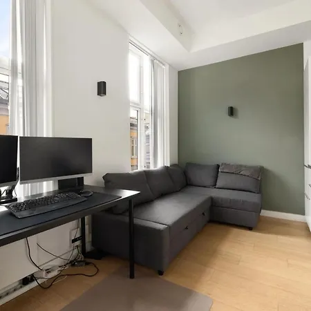 Enjoy Vibes Early Checkin Late Checkout